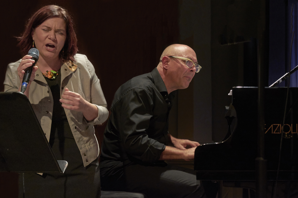 Les Malcommodes & Sonja Johnson