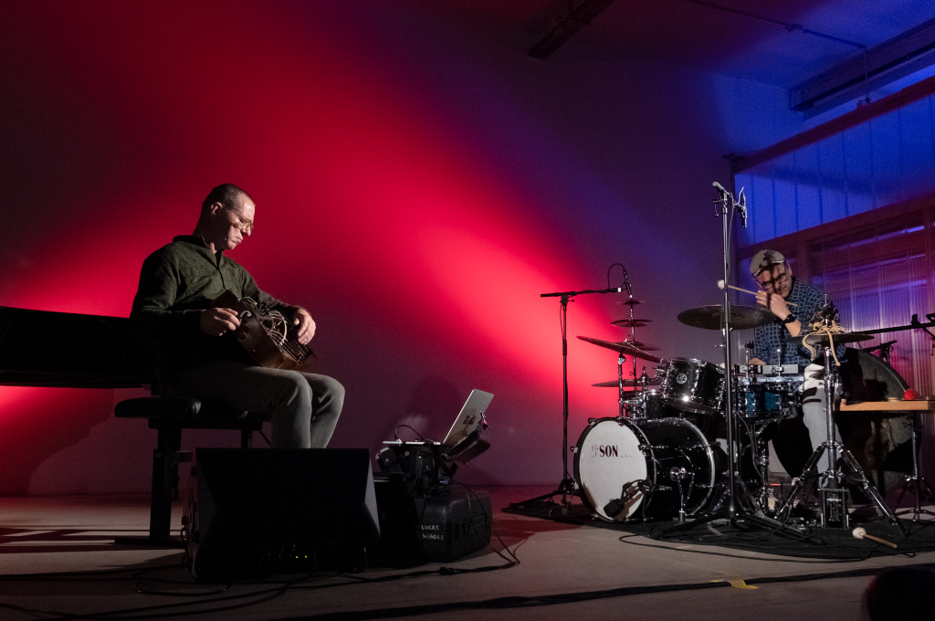 Matthias Loibner - Lucas Niggli Duo